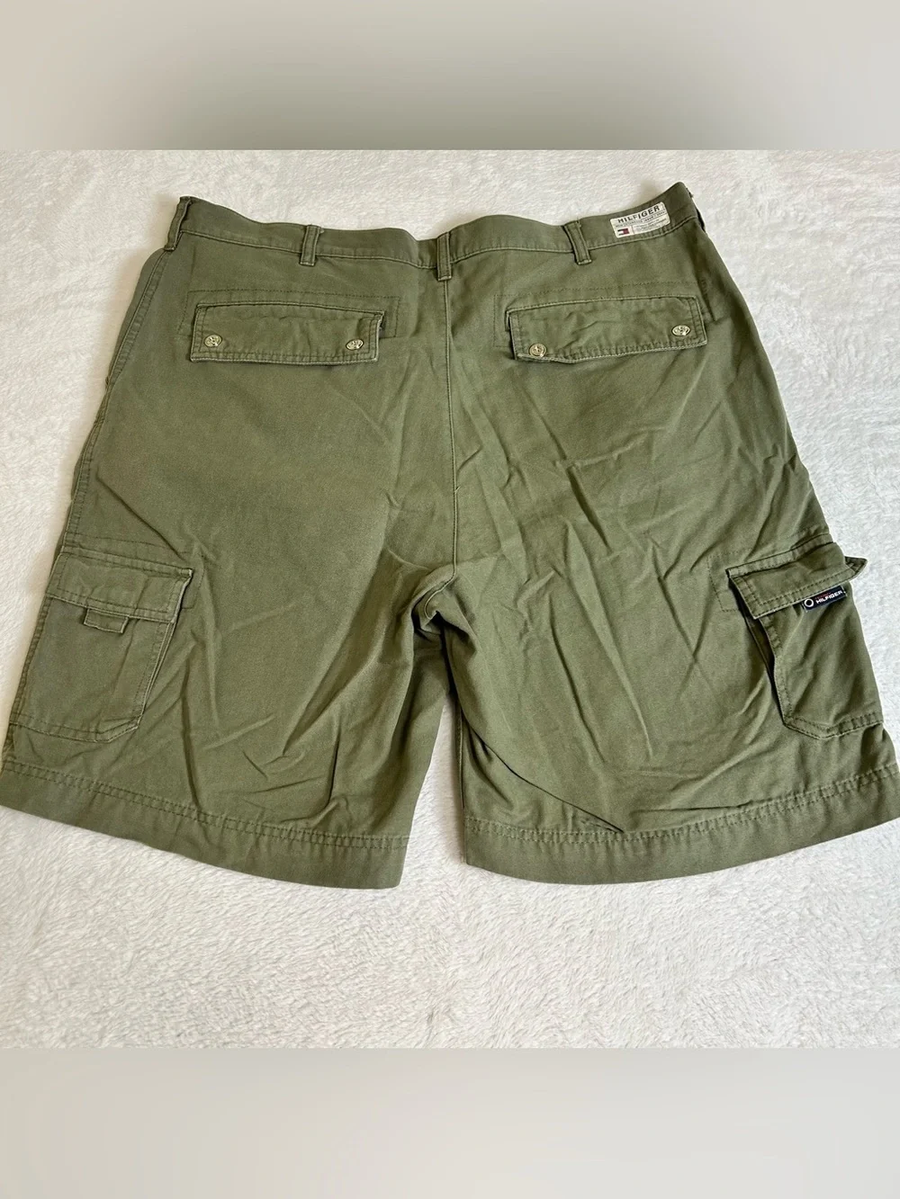 Tommy Hilfiger Men's Cargo Shorts Size 40 Olive Green Outdoor Utility Vintage